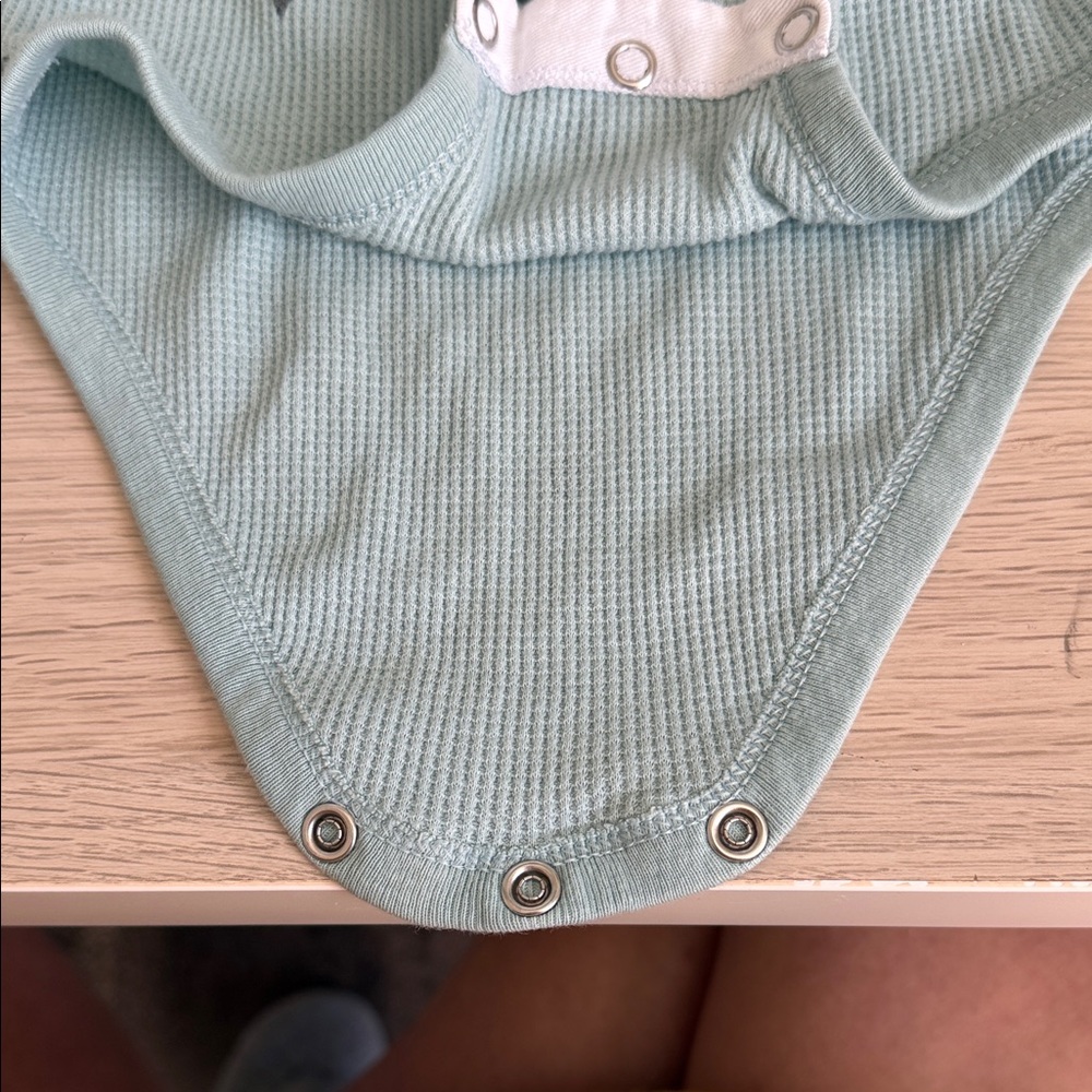 Carter's Light Green Baby Outfit - Picture 3 of 5